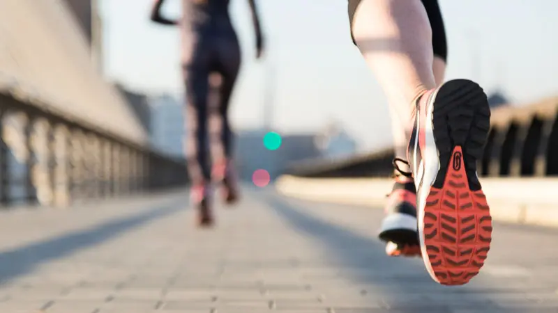 Добавьте в свою жинзь спорт Занятия спортом помогают побороть бессоницу