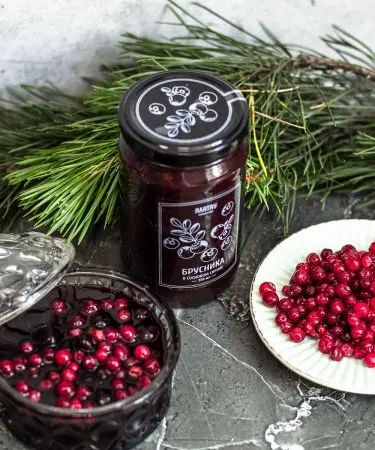 Брусника в сосновом сиропе, 350 мл Брусника в сосновом сиропе, 350 мл